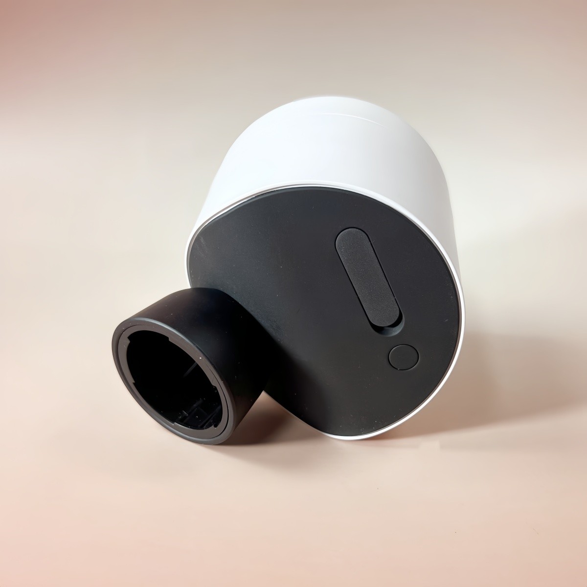 SimpliSafe Outdoor Wireless Security Camera 1080P HD Active Guard cam White