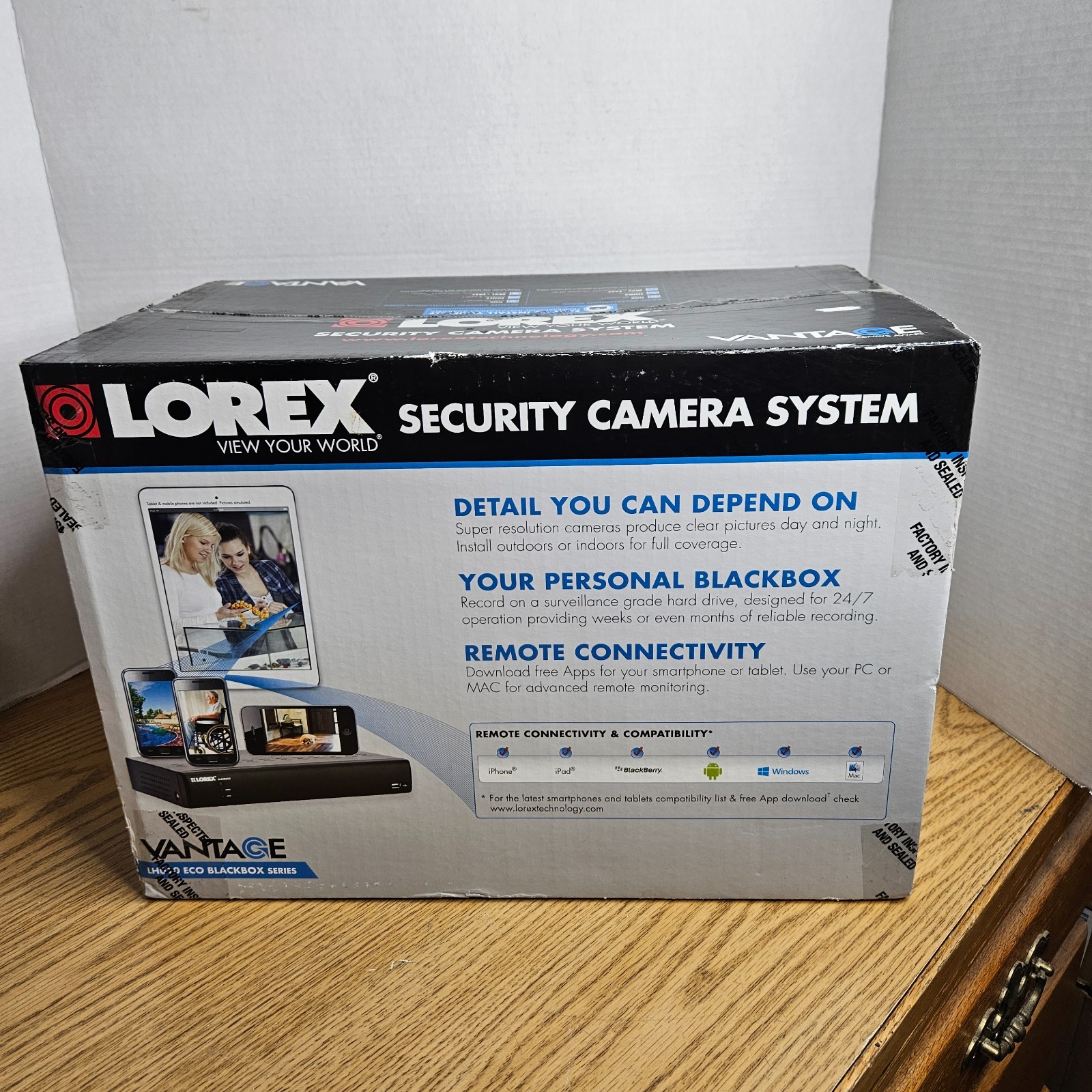 NEW LOREX LH010 Digital Video Recorder 500GB W/ 4x NEW CVC7572PK4B Cameras
