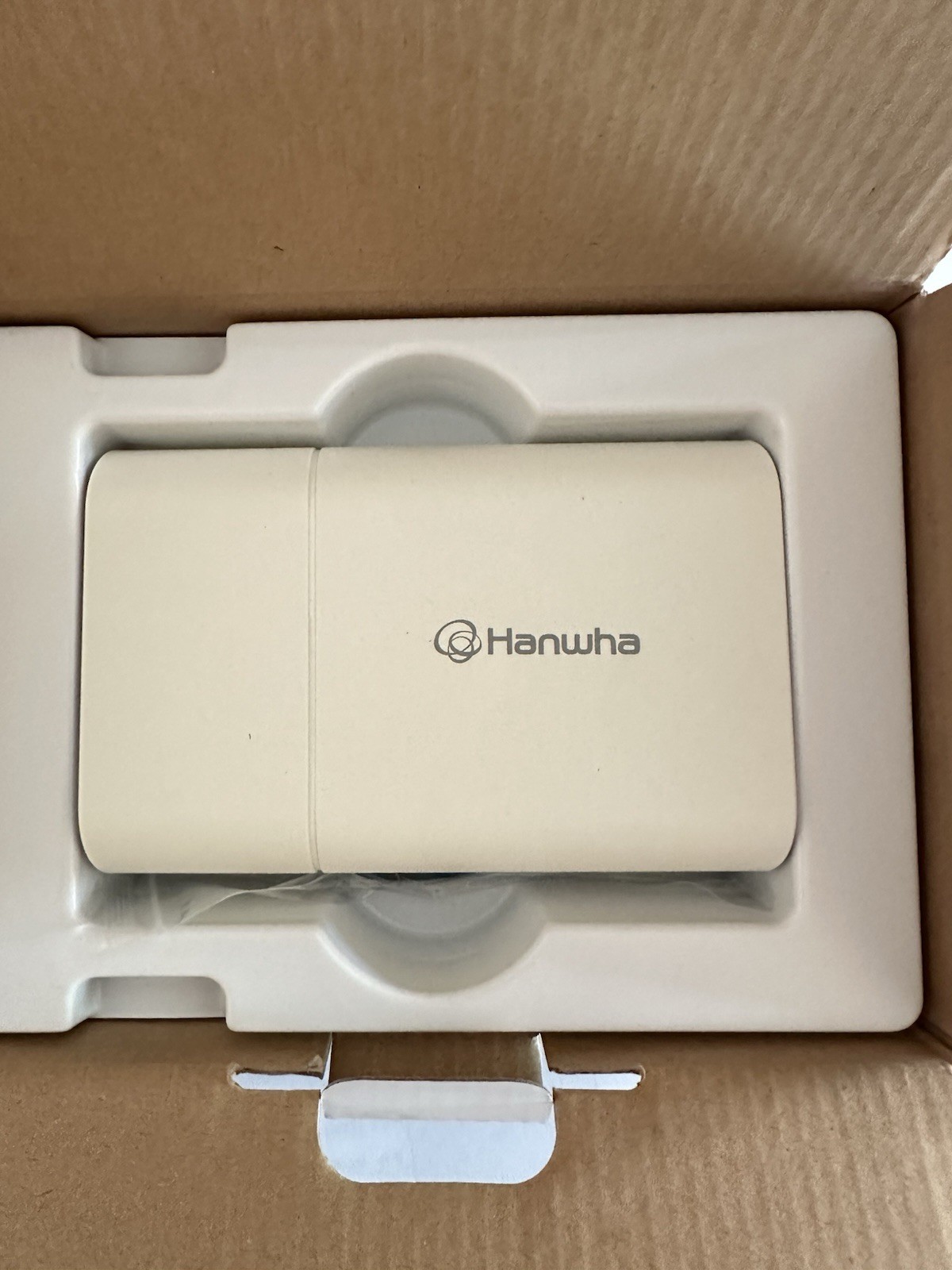 Hanwha Techwin SLA-T4680DS Door Jamb Lens (silver) 4.6mm Security Camera Lens.
