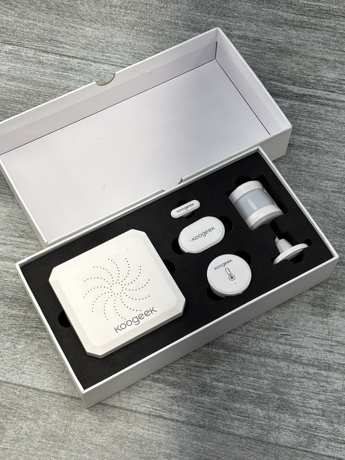 Koogeek WiFi Home Security System KDS3 Smart Home ZC-Z1-K Complete Set