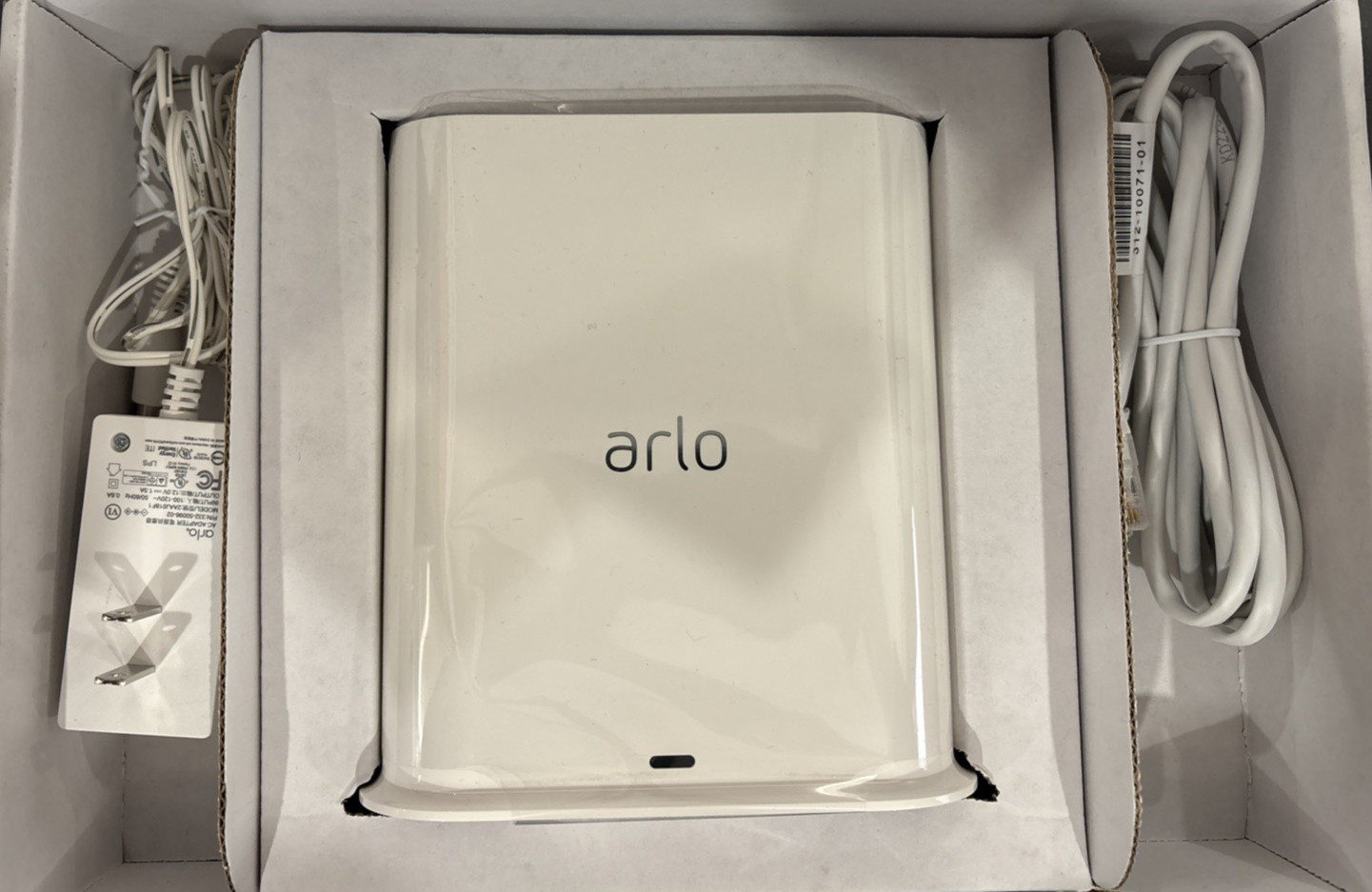 Arlo Pro SmartHub white VMB4540-100NAS VMB4540-100NAR