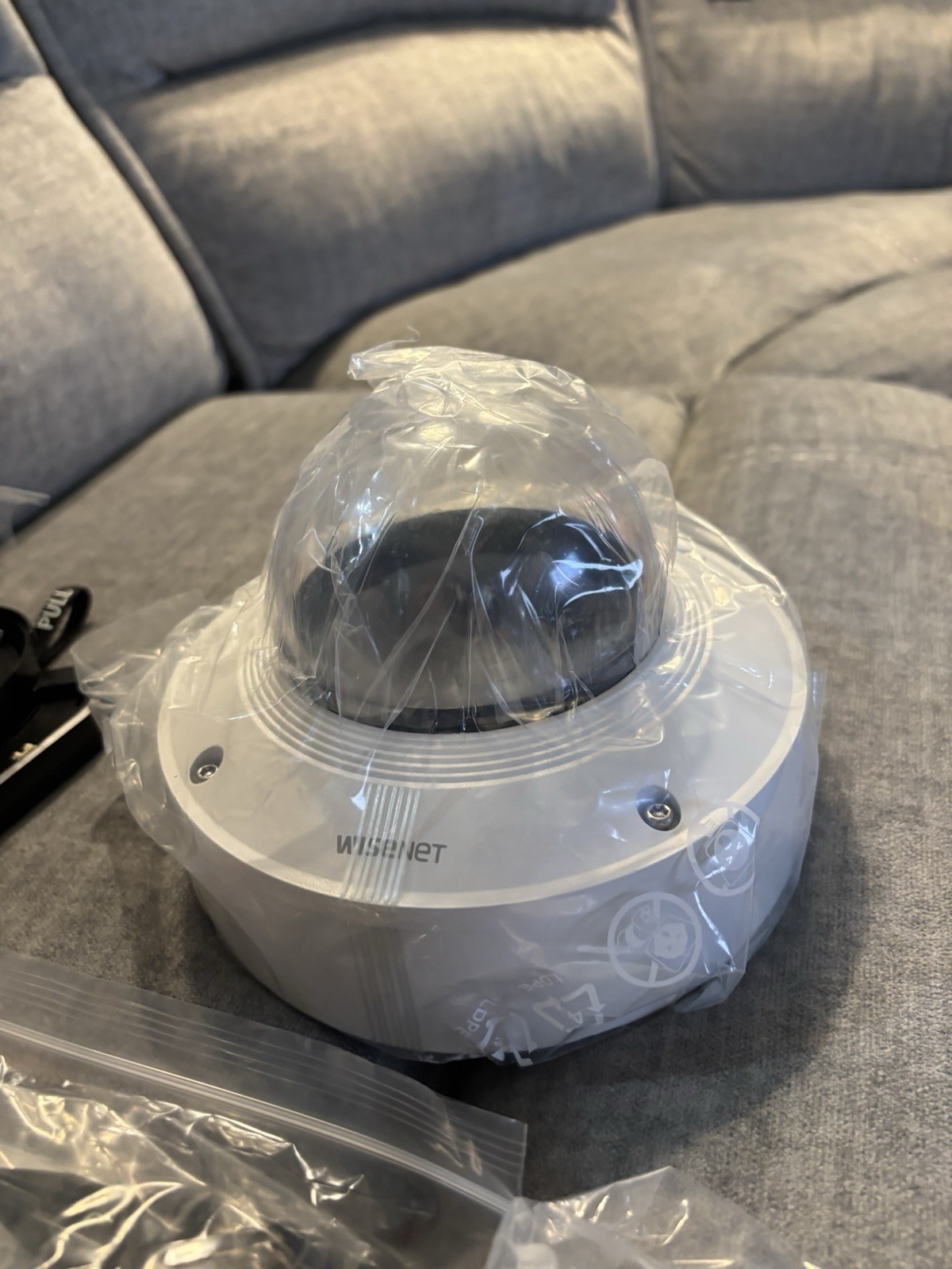 Wisenet XNV-6081R Wired IP/Network Dome Security Camera White/Black