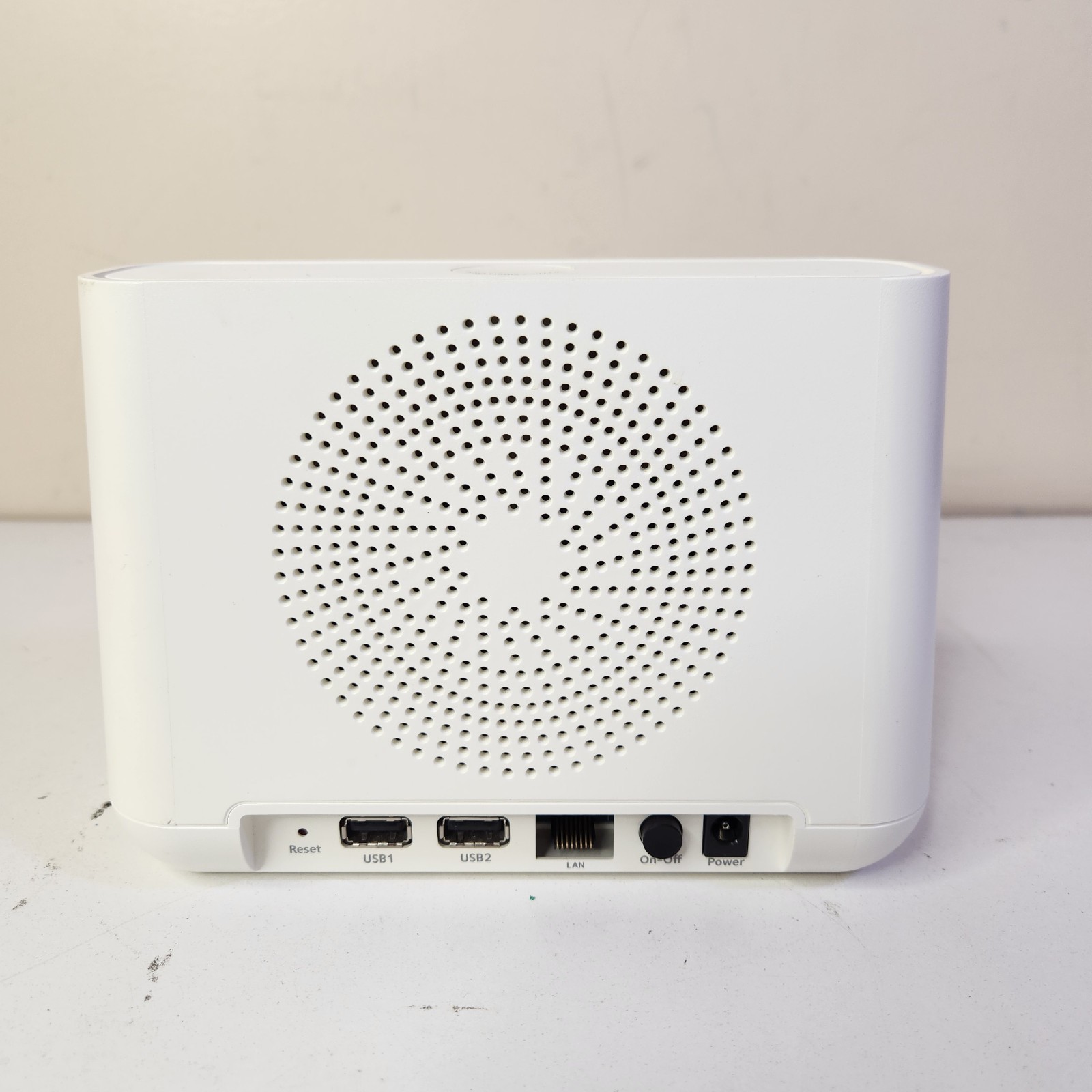Netgear Arlo Pro VMB4000 Wireless Security Camera Base Station w/ Cord FOR PARTS