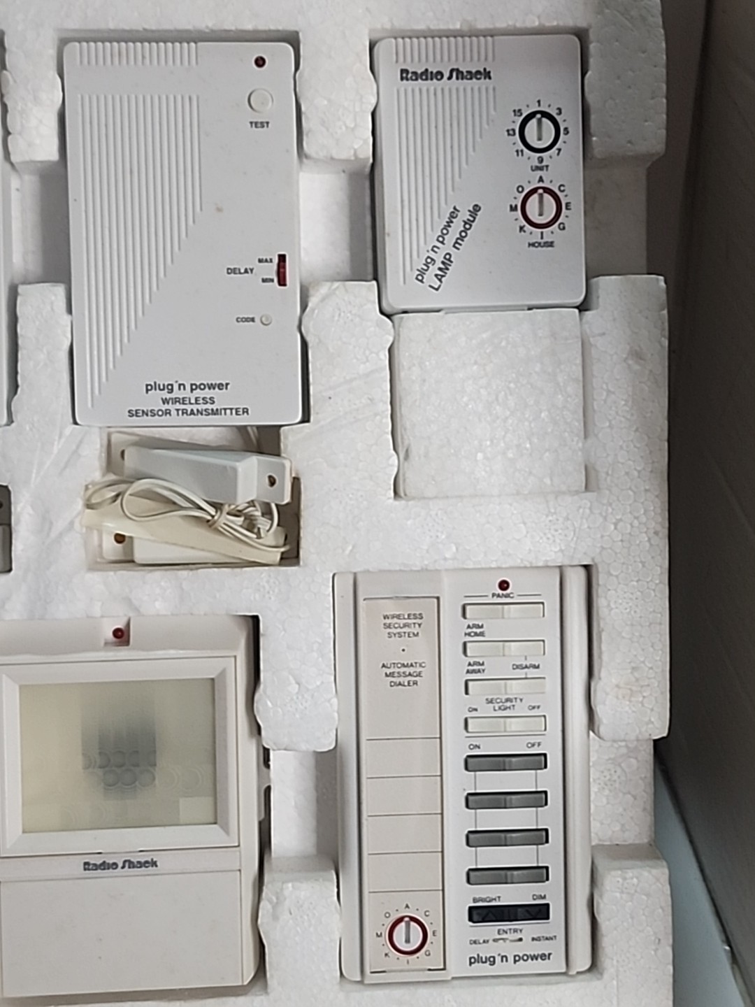 Vintage Radio Shack Wireless Home Security System w/ Phone Dialer 61-2610 (BT3)