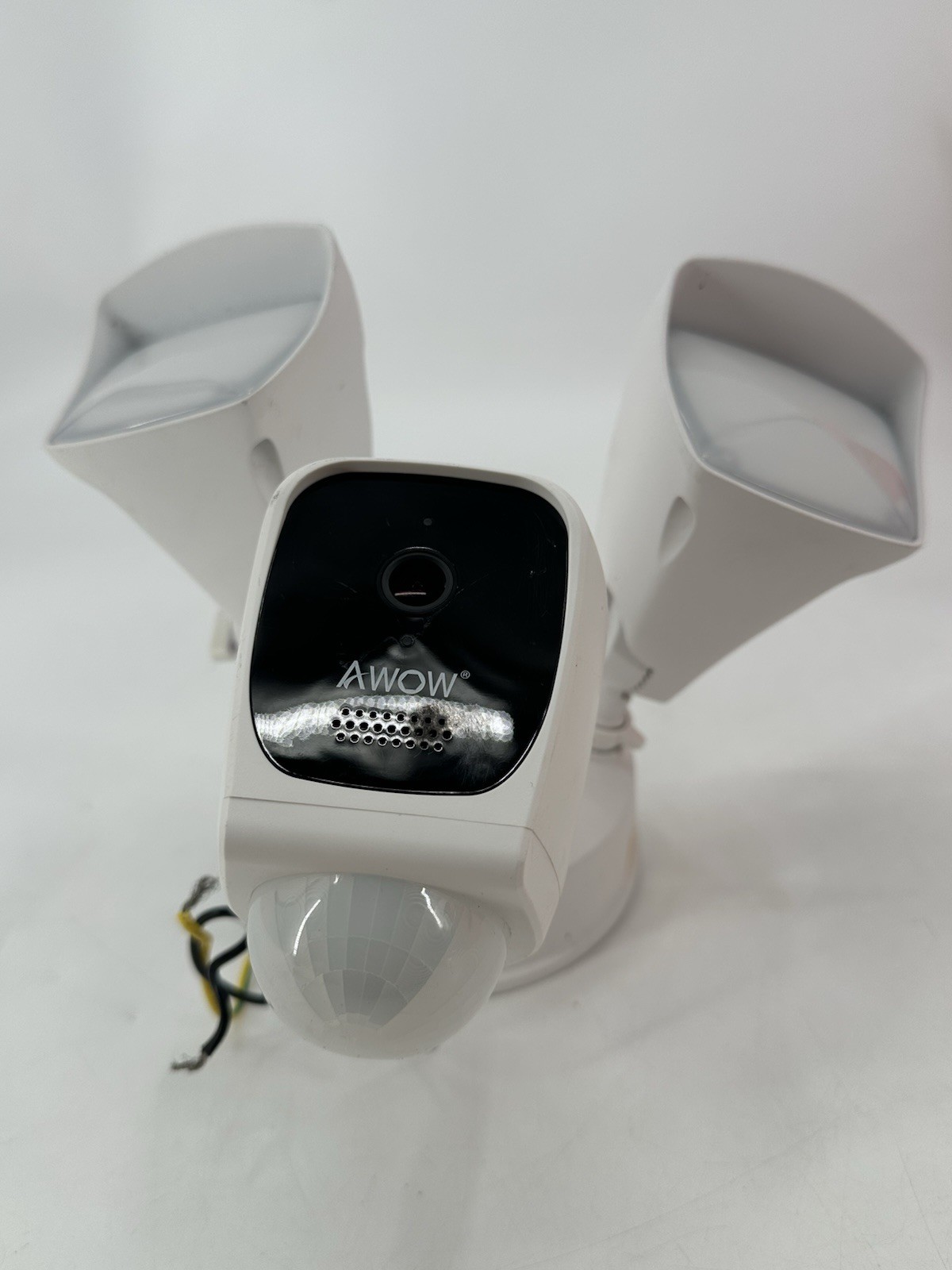 AWOW Smart WiFi Floodlight Camera, Android/iOS 2500 Lumens (E97A)