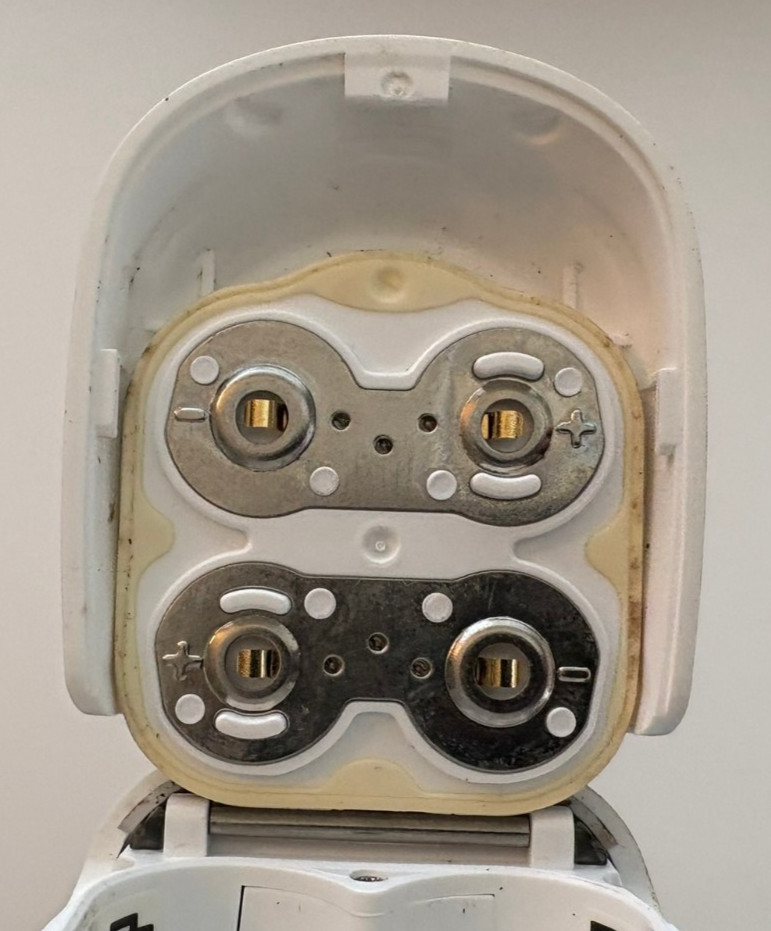 Netgear – Arlo Camera Model VMC3030 Camera Only (Scuffs)