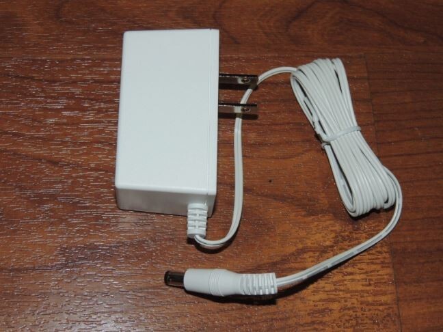 Genuine Netgear 2AAJ018F1 332-50096-01 AC Adapter for VMB4540 Arlo Base Station