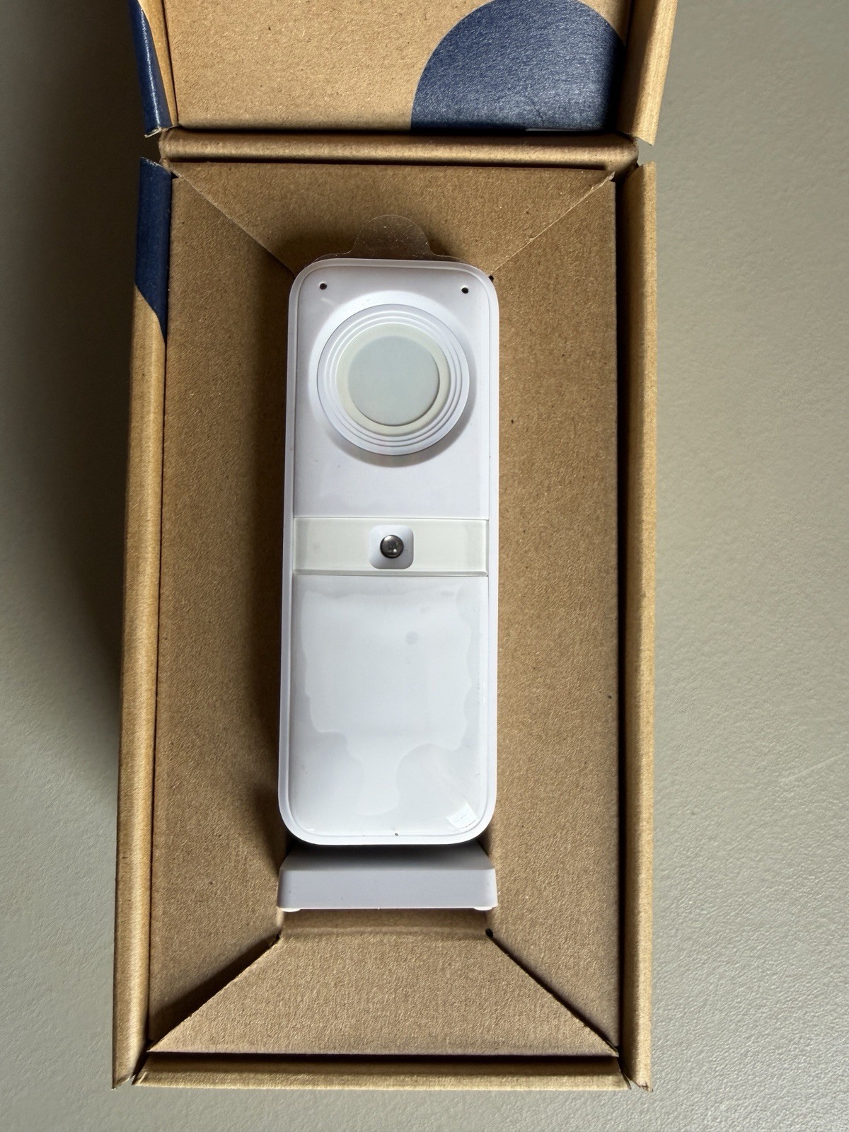 SimpliSafe CM006 Smart Alarm Night Vision Motion Camera Wireless Indoor Security