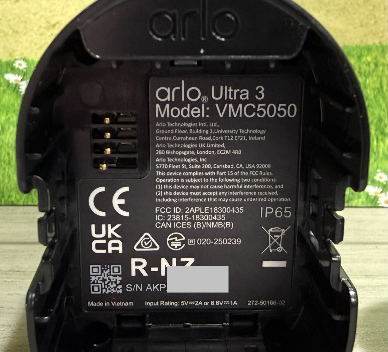 Arlo Ultra 3 UHD 4K Wireless Add-on Security Camera VMC5050 & Mount Kit