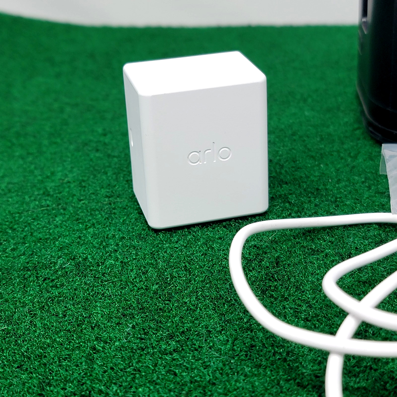 Arlo Ultra UHD 4K Add-on Security Camera – VMC5040 Battery Mount Charger Lot