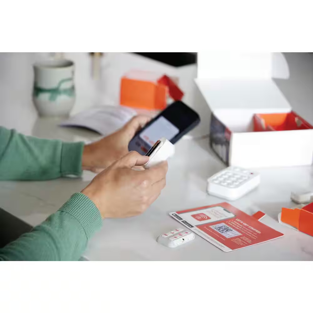 Smart Home Alarm Kit with Wifi and Bluetooth, Powered by Hubspace (5-Piece)