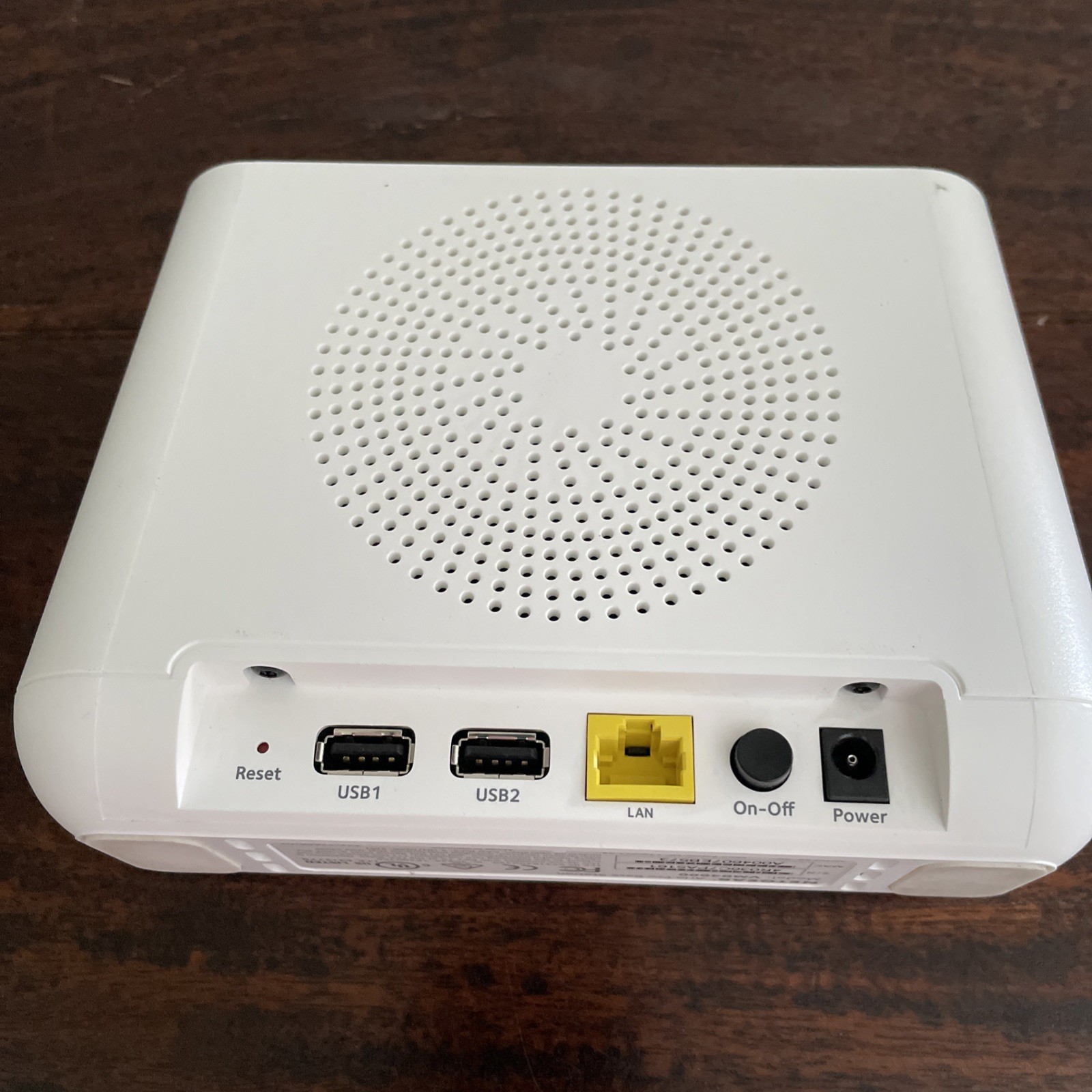 Netgear Arlo Pro VMB4000 Wireless Security Camera Base Station Only Untested