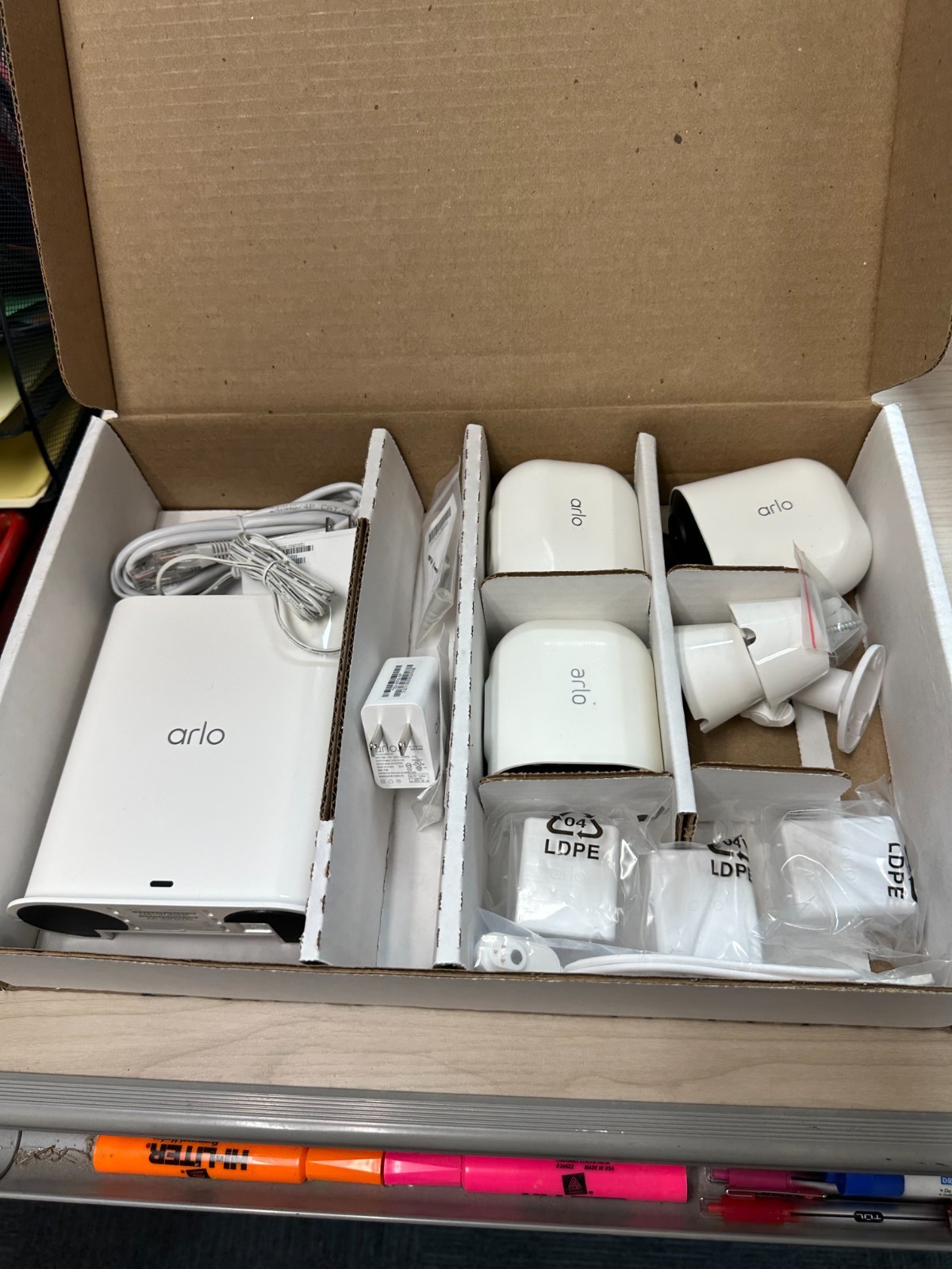 Arlo Pro Security Bundle 3 Cameras – White…