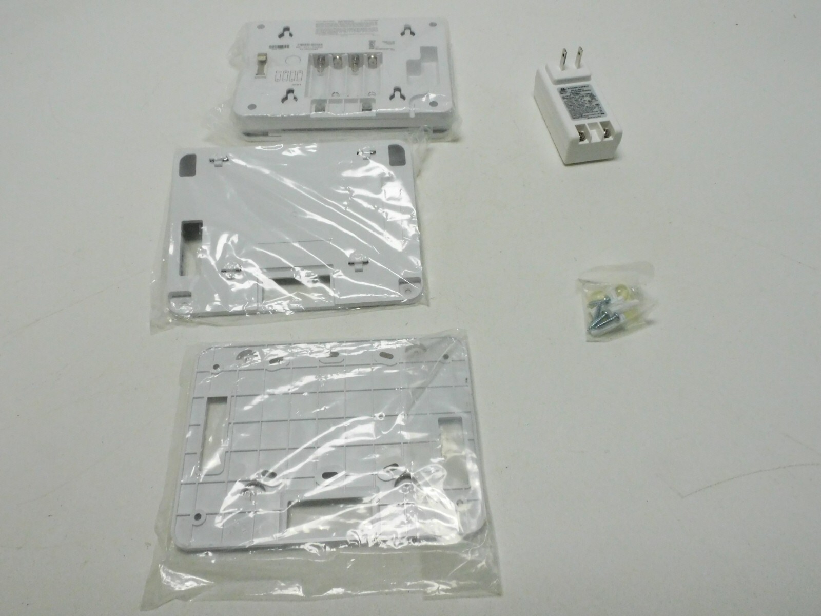 AT&T 42297 Burglar Alarm Keypad Adapter Control Unit SW-ATT-PAD2W Digital Life