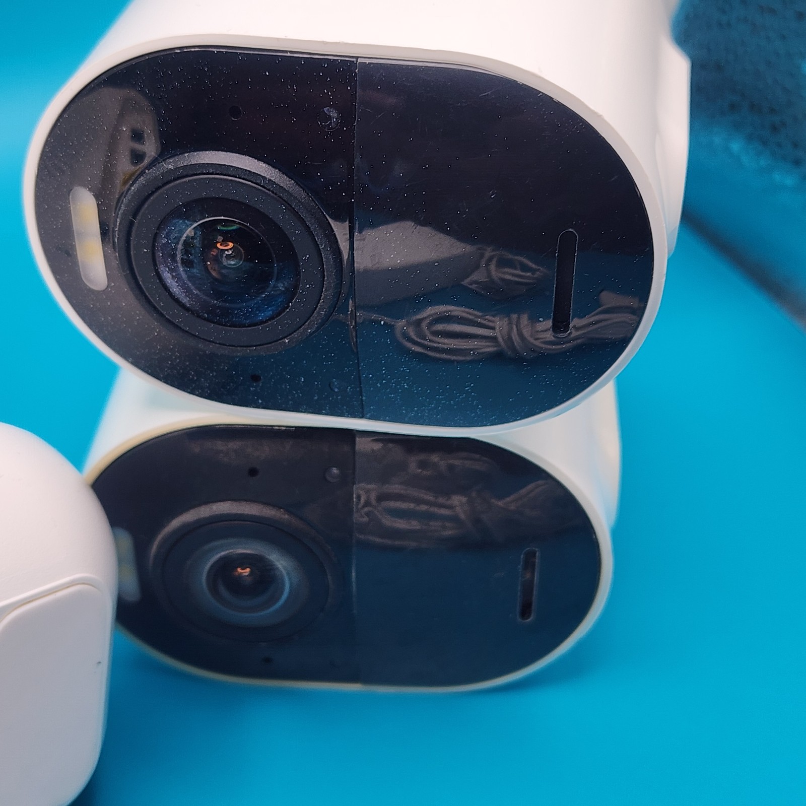 Arlo Pro Wire-Free HD Security Camera System – Bundle.