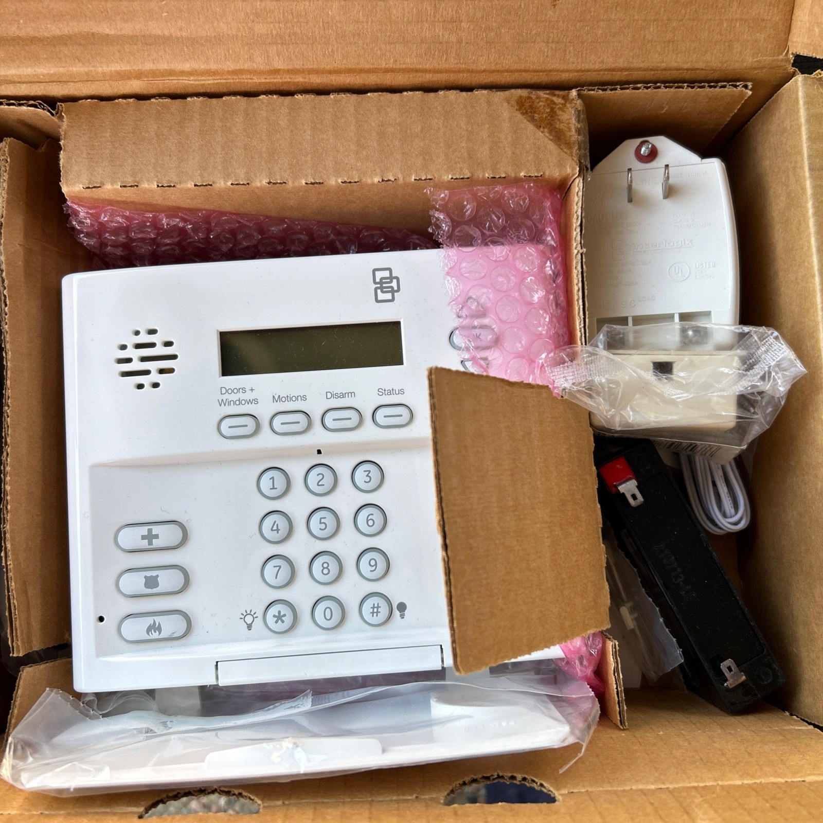 New INTERLOGIX 80-632-3N-XT SIMON XT Starter Pkg A1 w/o X10