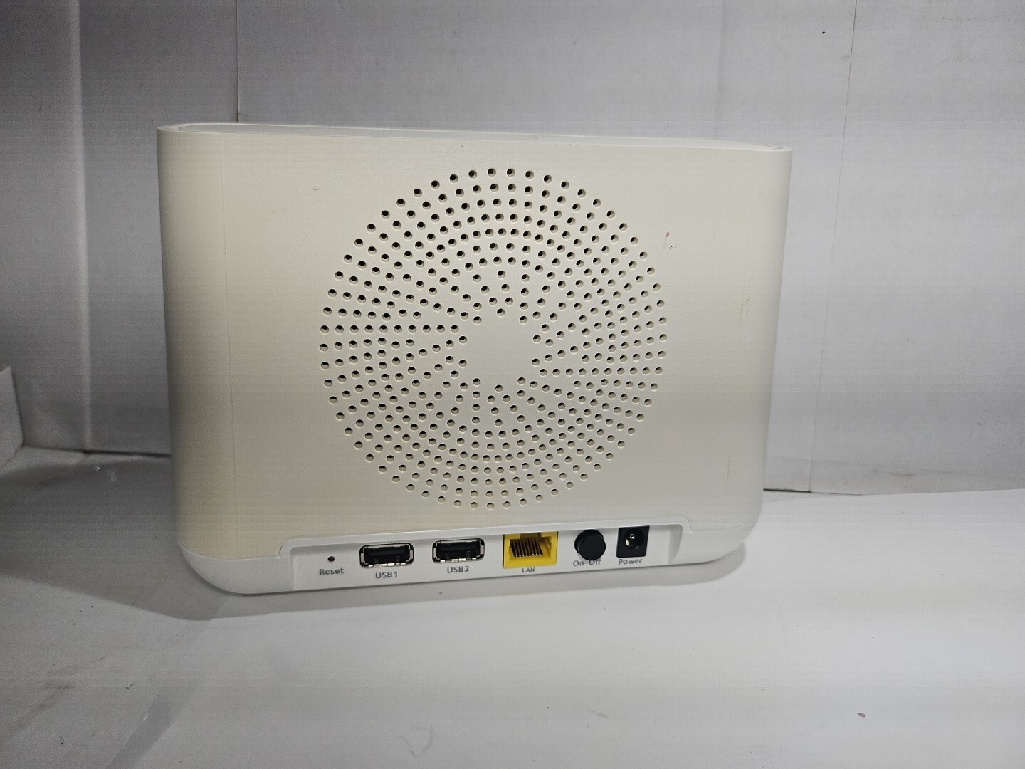 Arlo VMB4000-100NAR Base Station for Arlo Pro Cameras