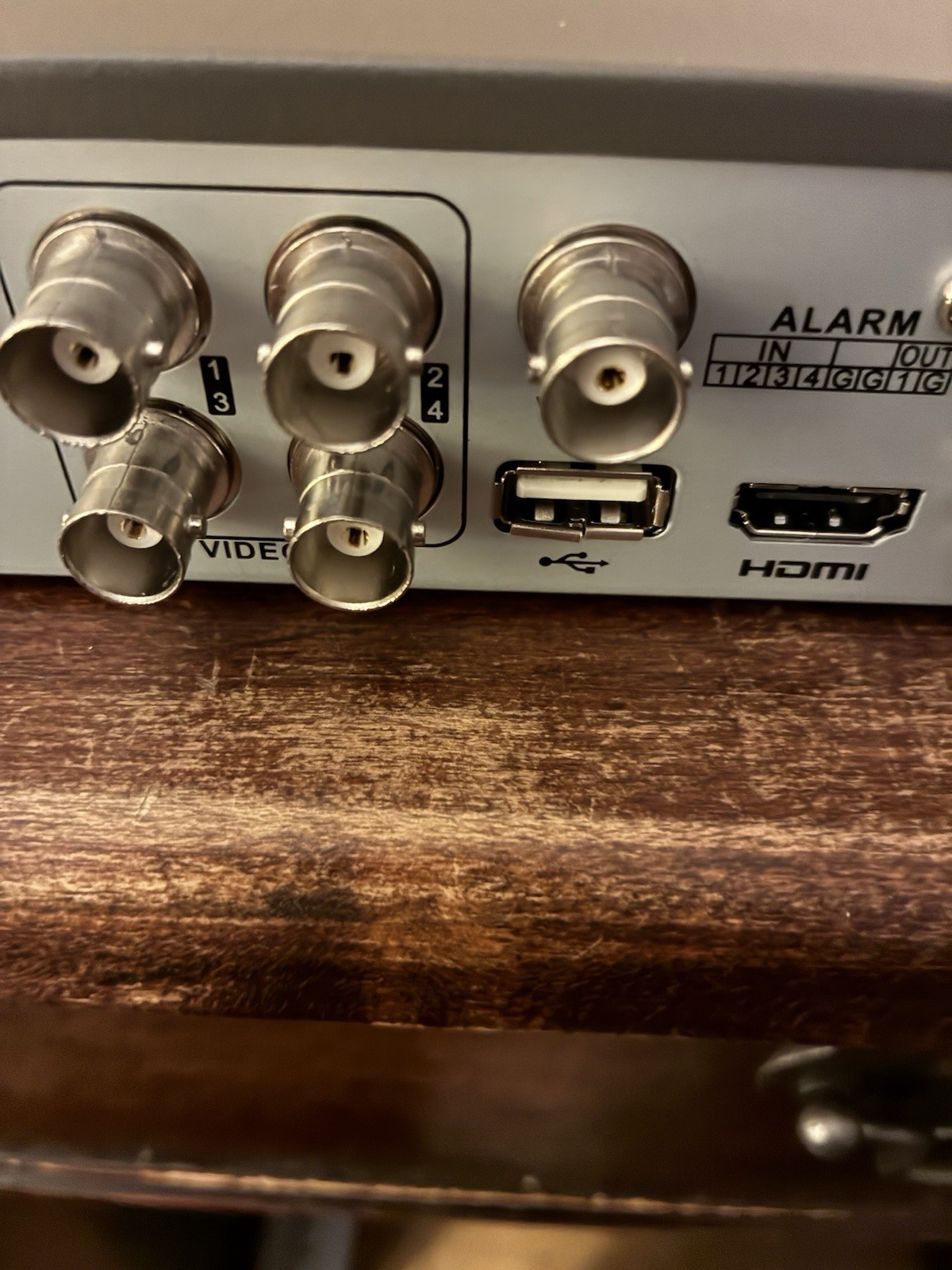 * NEW Hybrid 4 Channel DVR / DVS & Internal 4 TB Hard Drive