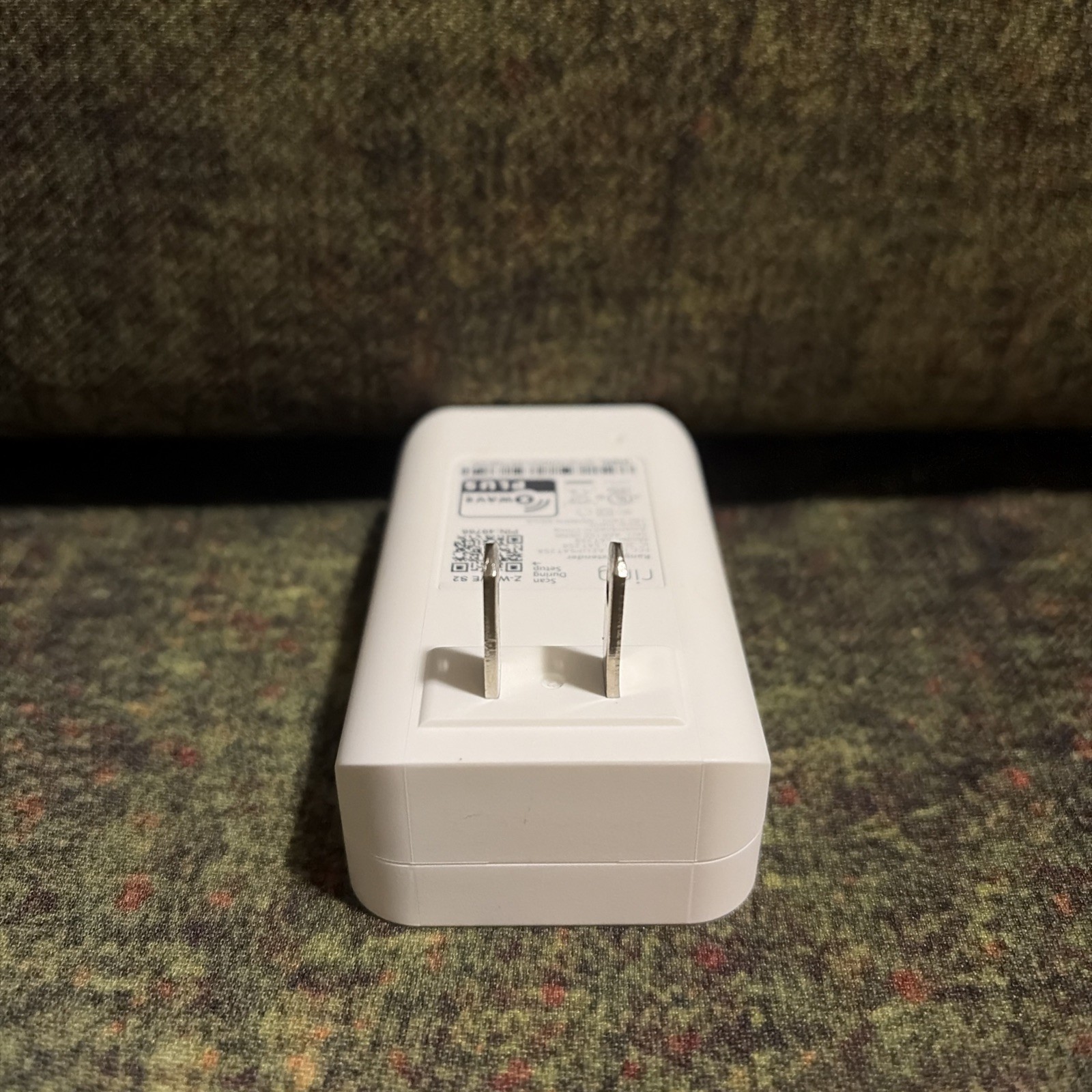 NEW Ring Alarm Range Extender (2nd Gen) – White – Unused, No Box – Model 5AT2S8