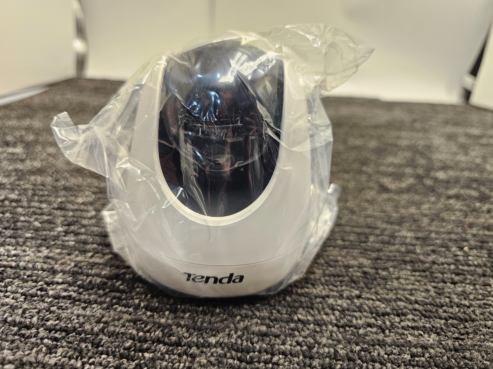 TENDA CP3 WIFI Surveillance Camera Wireless Horizontal Rotation 1080p 9V-1A 2MP