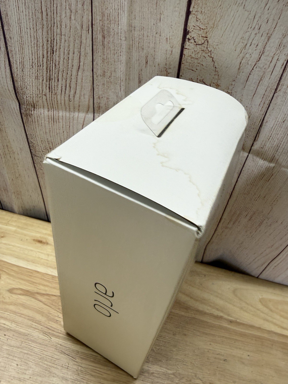 ARLO White Solar Panel Charger VMA5600-10000S Ultra Box Dented NOB Open Box