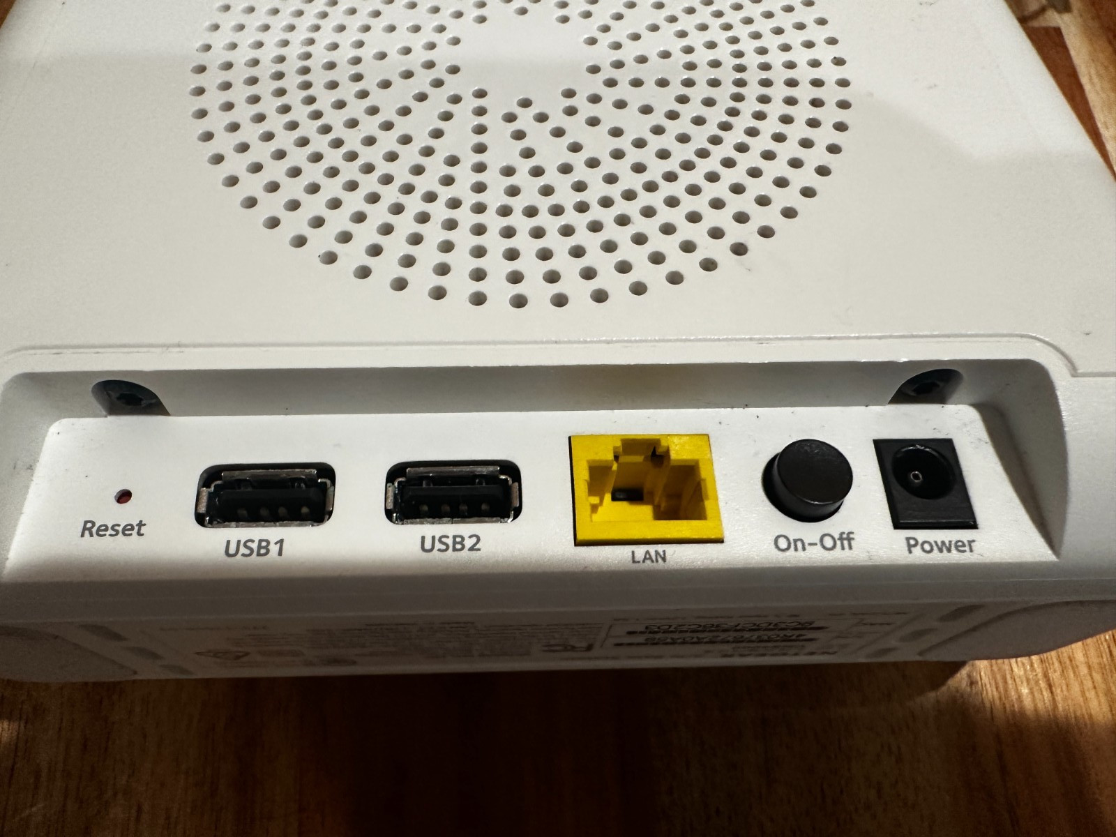 NetGear Arlo Pro Security Base Station VMB4000 w/ Power Supply No Camera