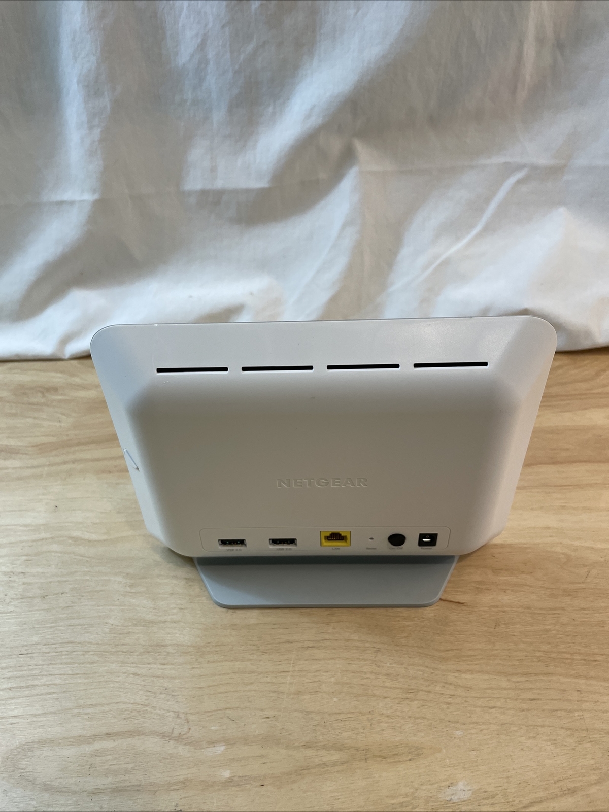 NETGEAR Arlo VMB3000 Base Station – Untested – No Power Adapter