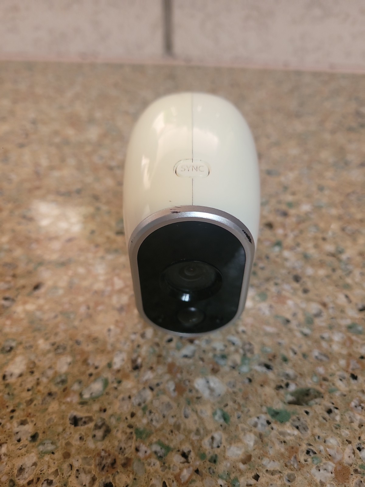 Arlo Single Wireless Indoor/Outdoor Security Cam VMC3030 *CAMERA ONLY* Tested