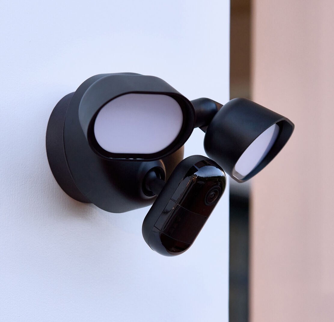 Arlo Ultra 2 Wireless 4 Camera Smart Security System with Wired Floodlight Black