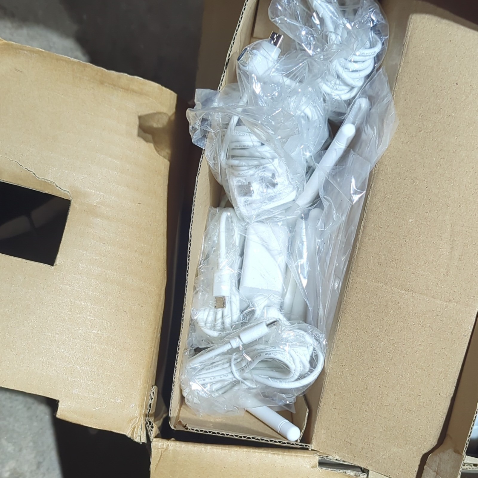lots of 5 Zmodo ZP-IB15-W Wi-Fi Wireless 4-Cam 1080p Indoor/Outdoor IP System W