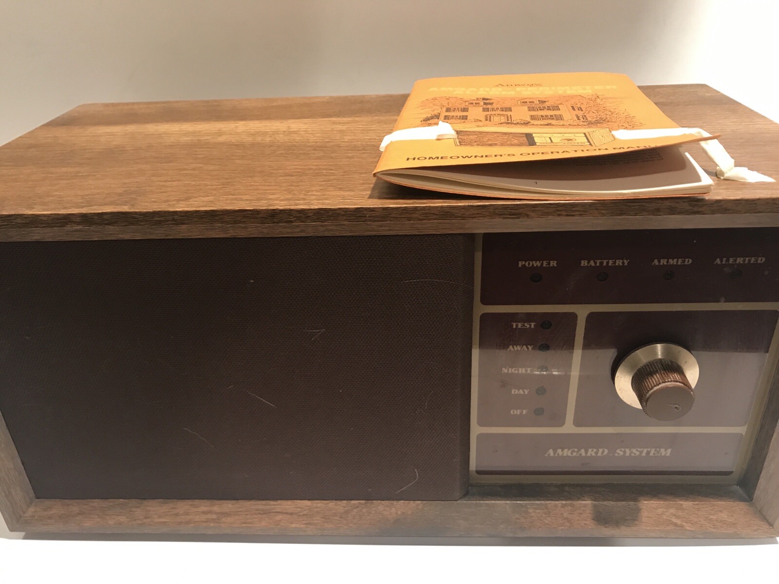 Vintage Amgard Perimeter Alarm Control Unit Model E 8496 Amway Security System