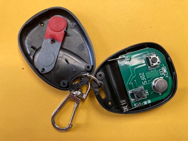 ANTI-THEFT KEYCHAIN REMOTE CONTROL VIBRATION & TONAL ALARM NEW IN BOX (SS2)