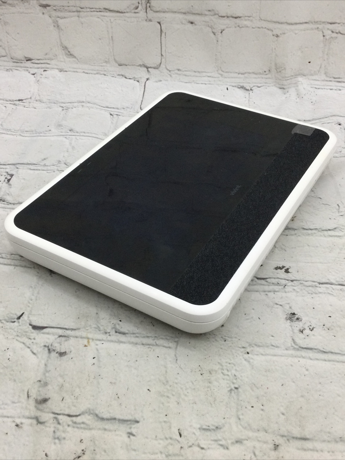Vivint Smart Home Sky Control Panel Smart Hub VS-SH2000-C00 White CP04