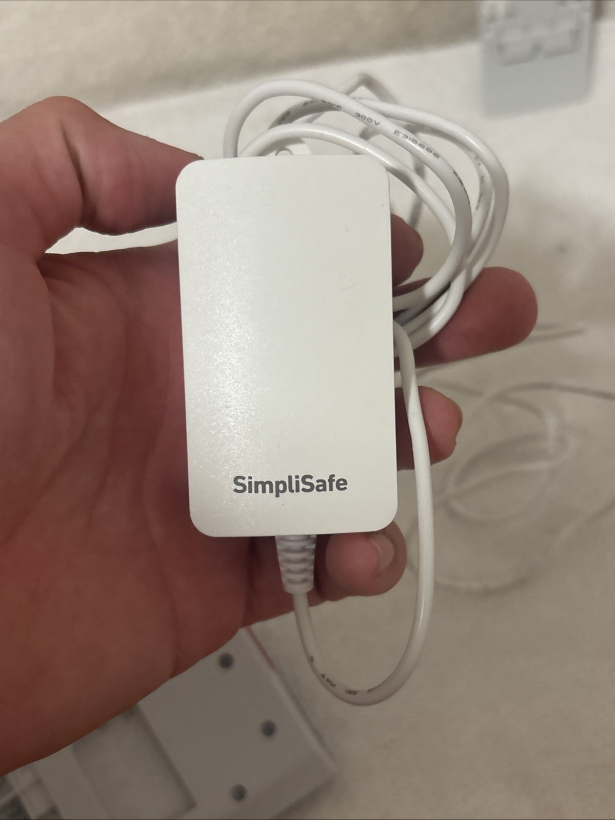 SIMPLISAFE 3RD GEN BASE STATION HOME SECURITY W KEYPAD SSKP3 WORKS! READ DESC