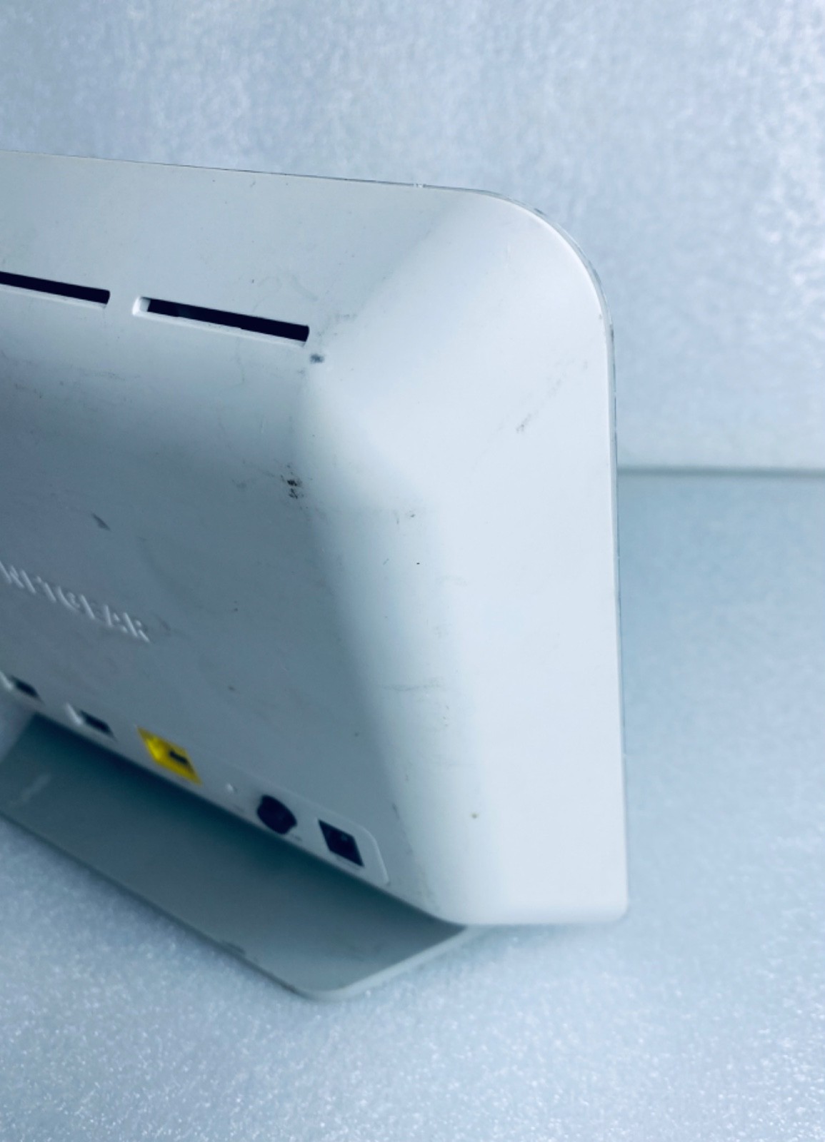 netgear Arlo VMB3000 Smart Home Base Station, White, Parts Or Repair – (READ)