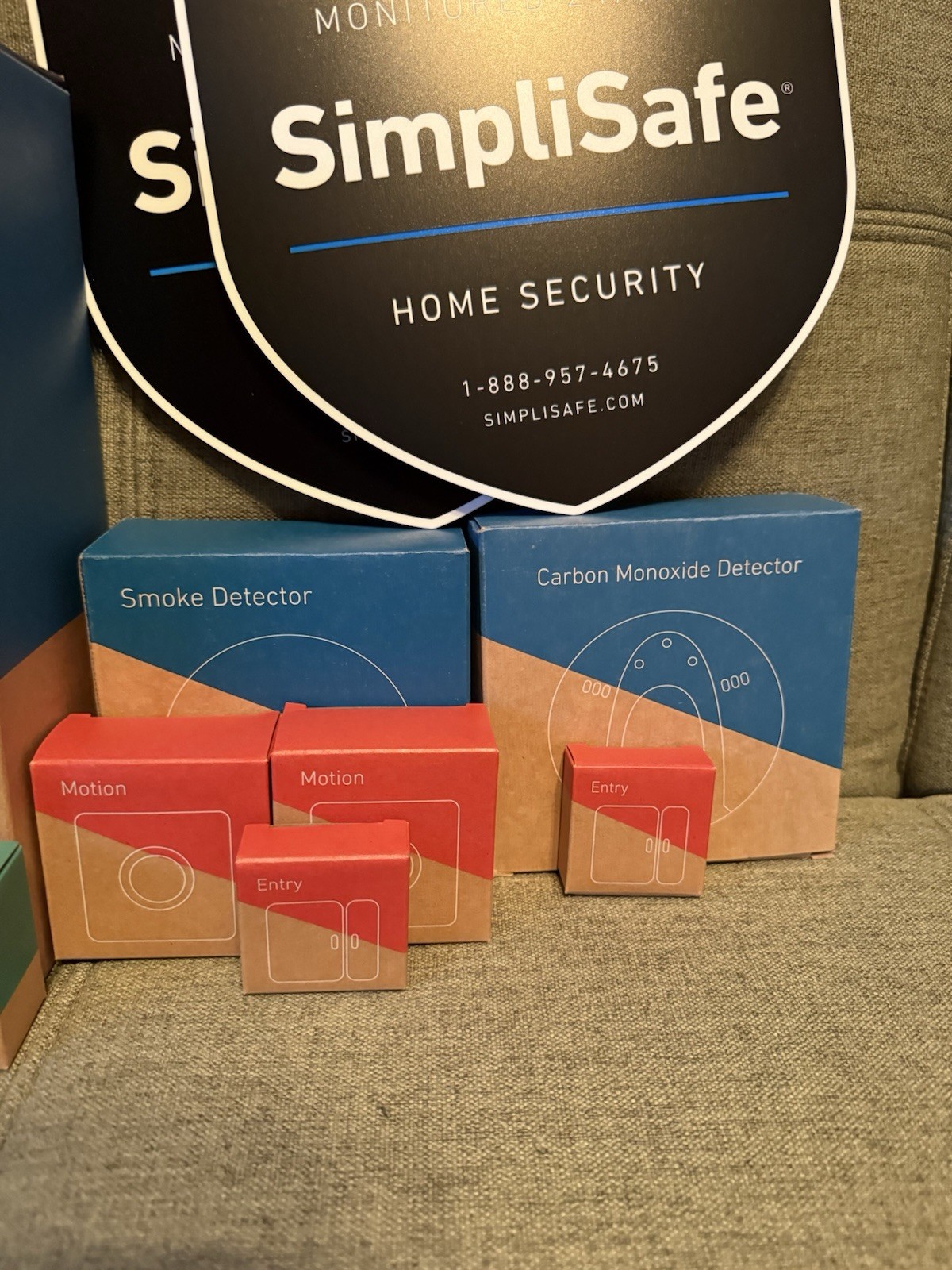 Simply Safe Home Security System 16 Pc Set NIB Read All