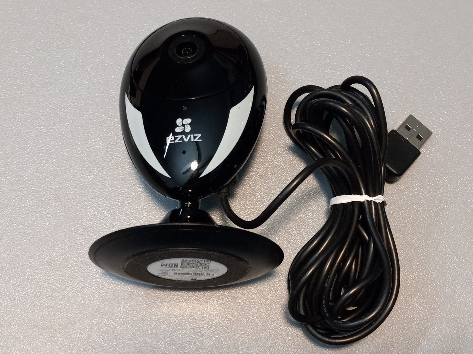 HD 720 Indoor Wi-Fi Camera CS-CV206 Day/Night Auto Switch & Two Way Audio