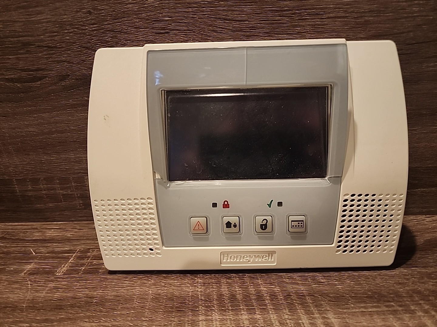 Honeywell Lynx Touch Security Systems L5100 (Plastic Cover Needs Repair)
