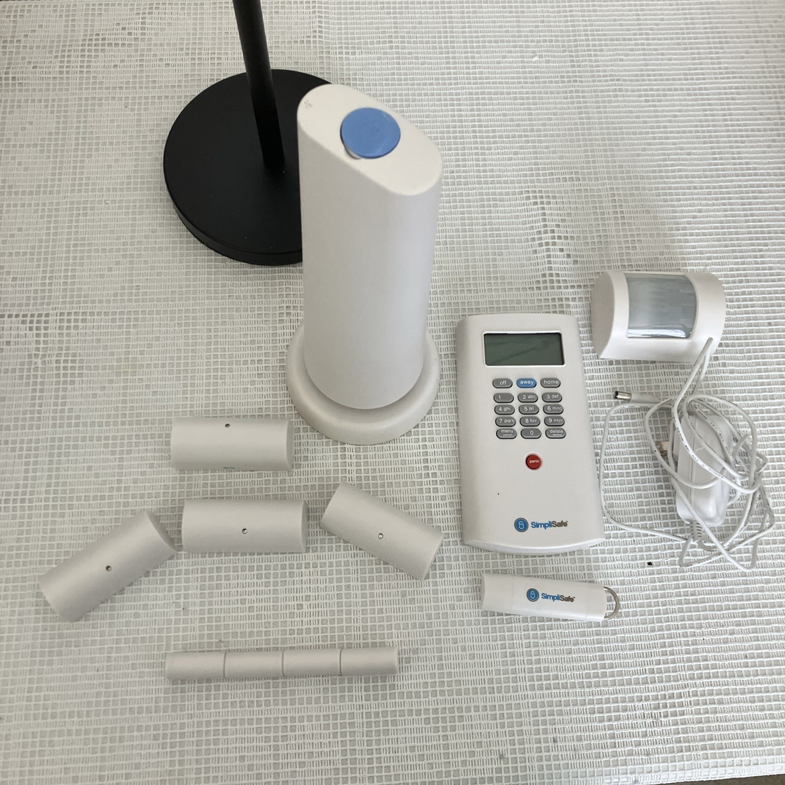 SimpliSafe Gen 1 “Original” 12pc Security System