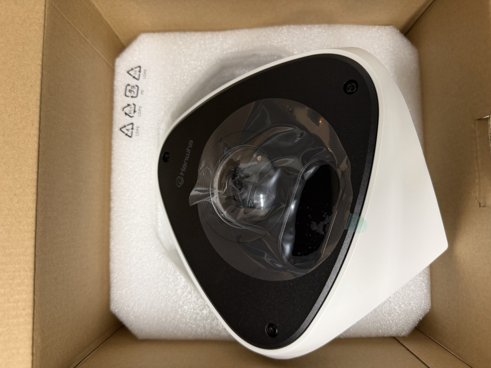 Hanwha Vision TNV-C7013RC Wisenet Q POE 3MP AI Vandal Corner IP Security Camera
