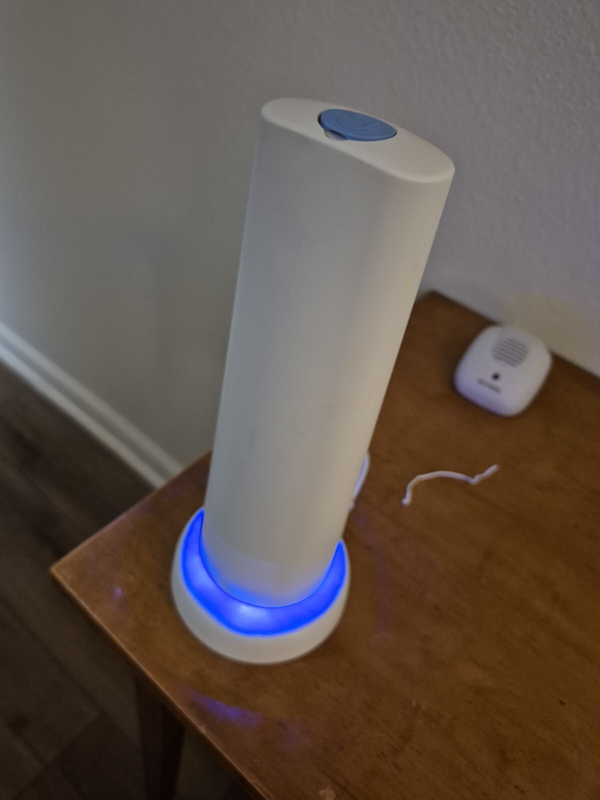 SIMPLISAFE Base Station with Power Cord BS2000 1st Generation – Used