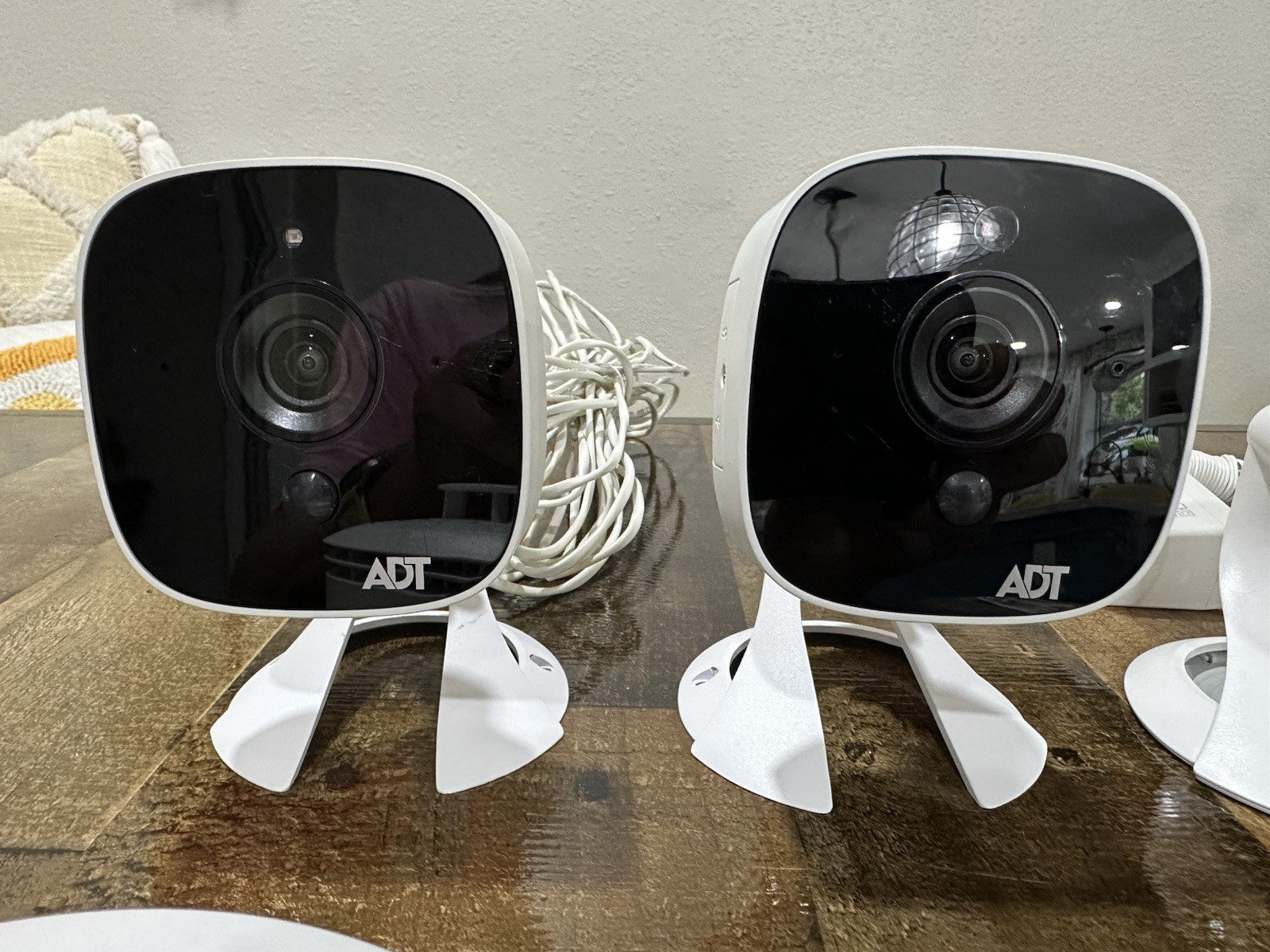 ADT Command Security System 4 Cameras OC845 RC845 Smart Home Touchscreen