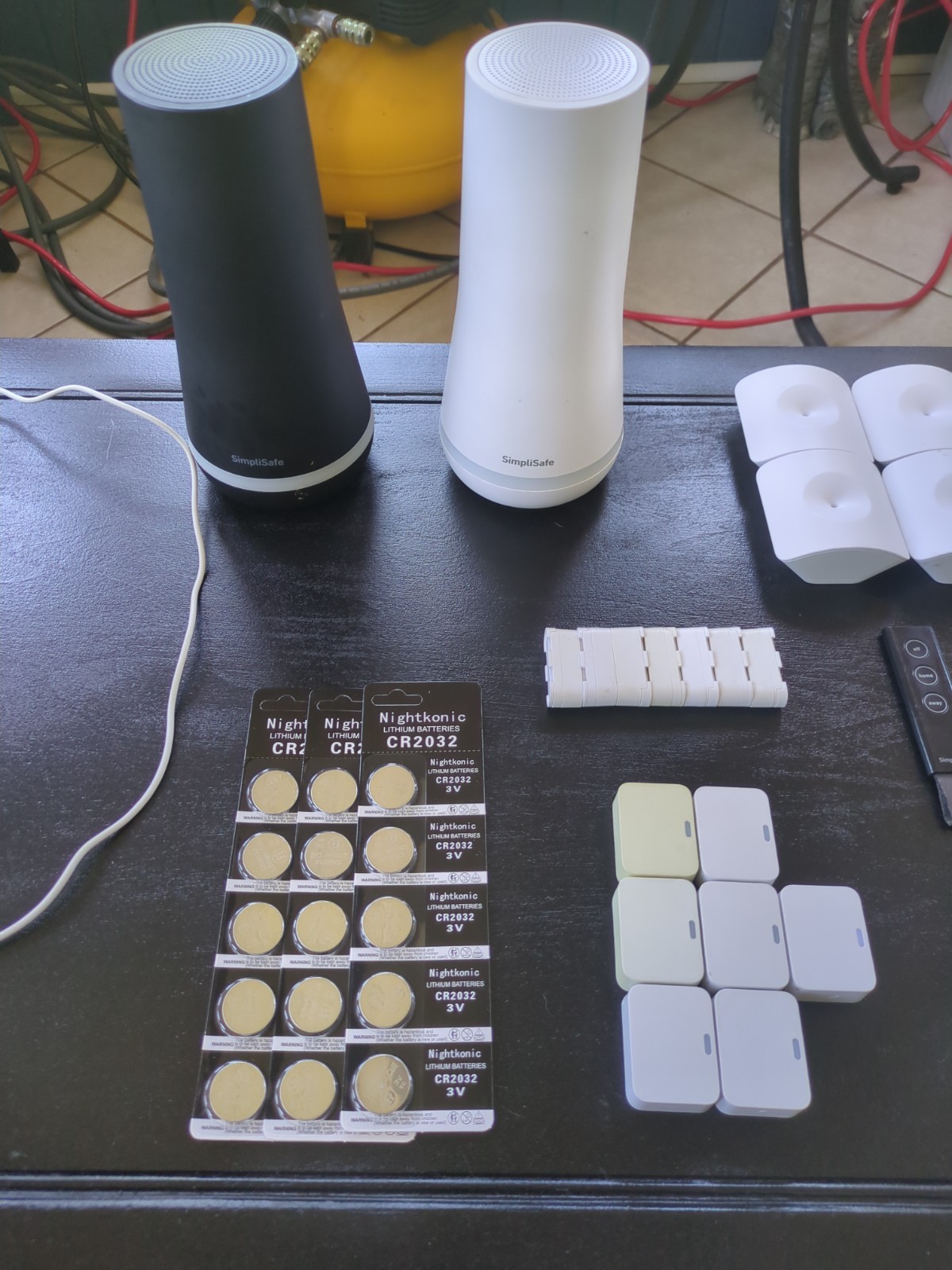 Simplisafe Security System Gen3, reset, with sensor batteries, READ DESCRIPTION
