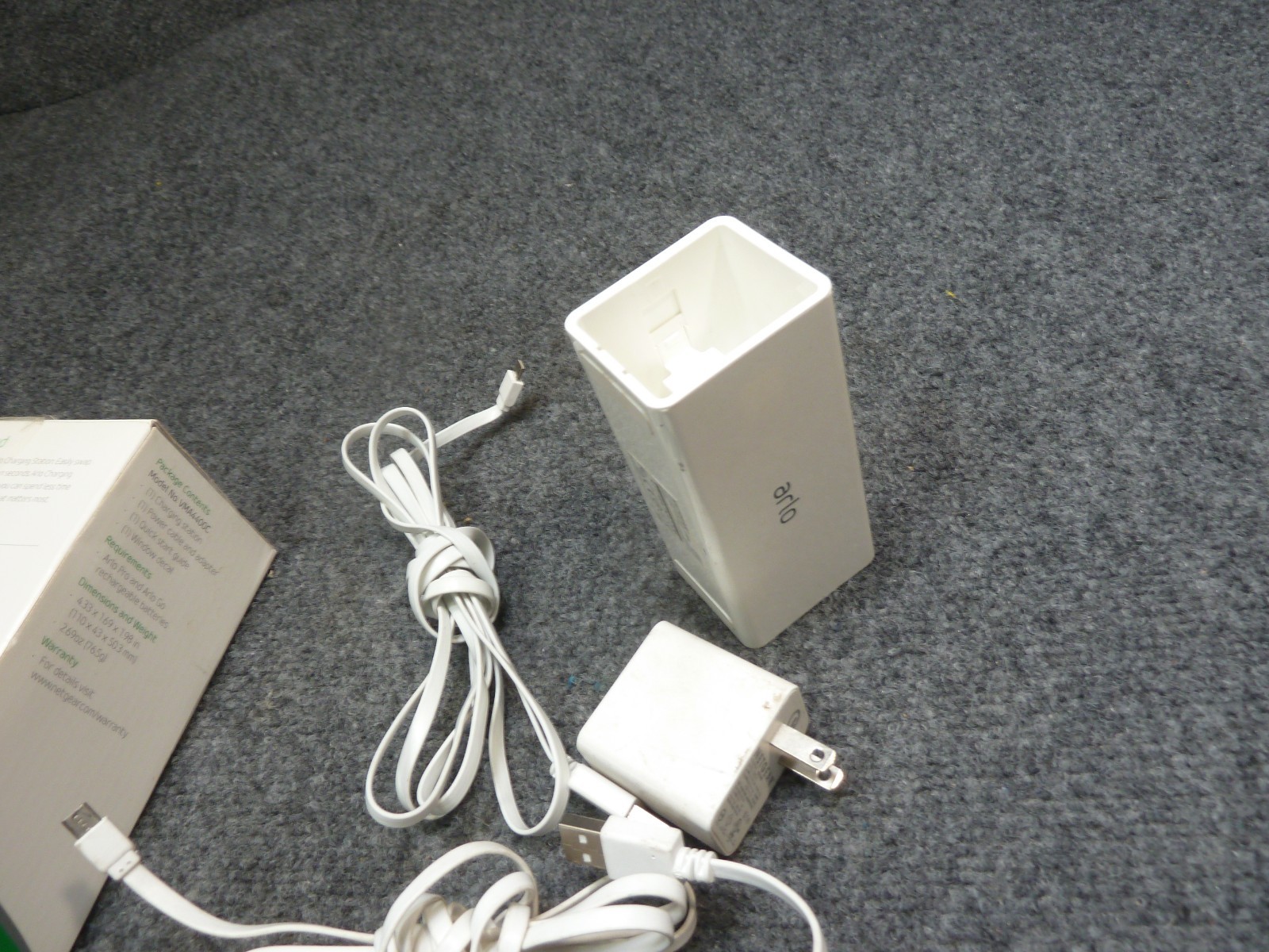 Arlo Charging Station for Arlo Pro/Pro2/Go VMA4400C-100NAS