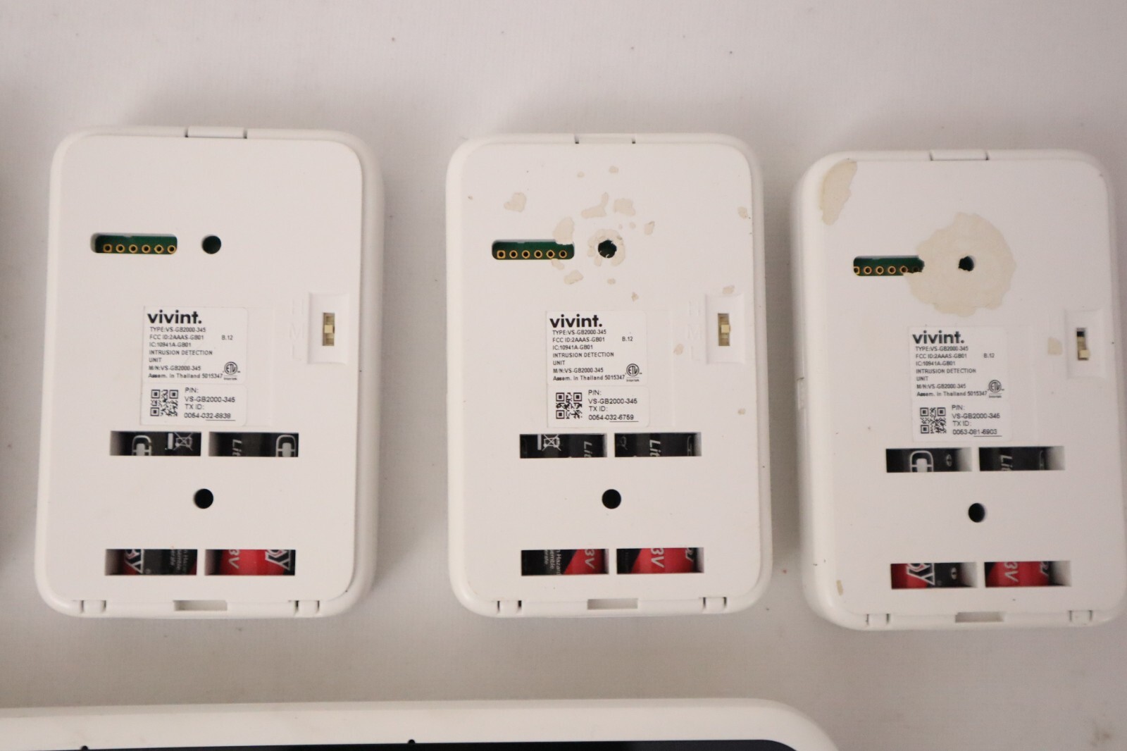 Vivint Smart Home Sky Control Panel Smart Hub VS-SH2000-C00 W/ 5x VS-GB2000