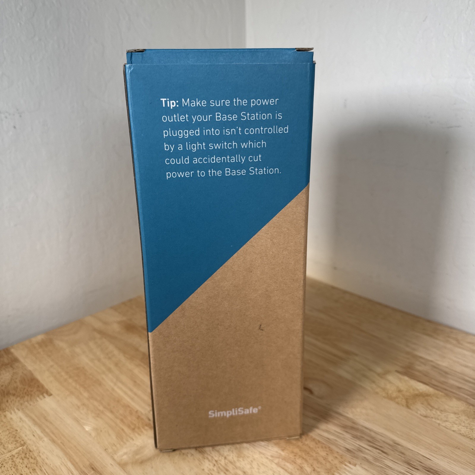 Simplisafe Home Security System Base Station White BS3W new in box