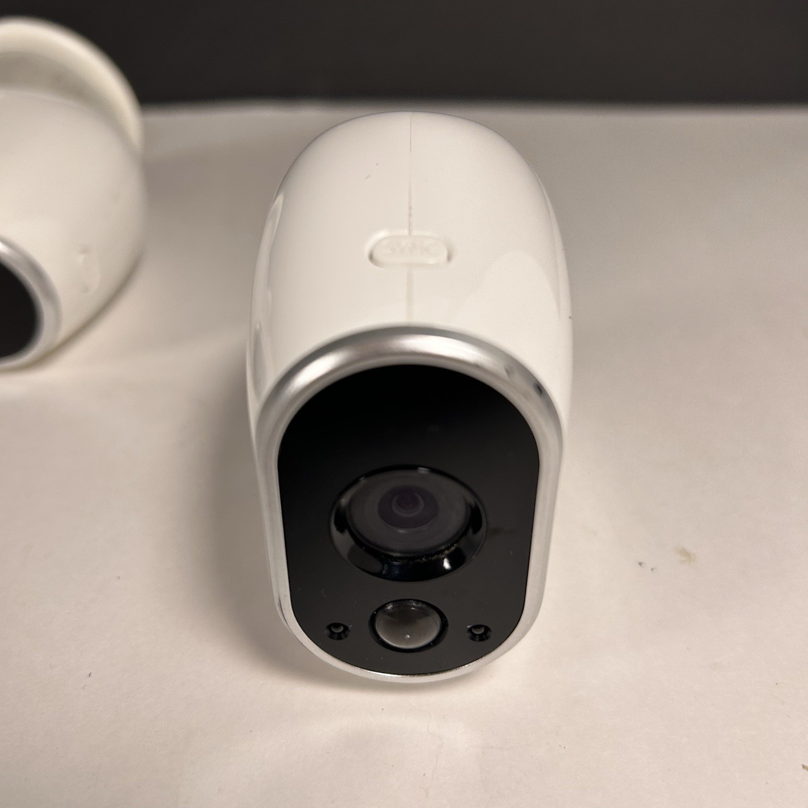 3 Netgear Arlo VMC3030 Add-on HD Indoor / Outdoor Security Cameras 2 Mounts