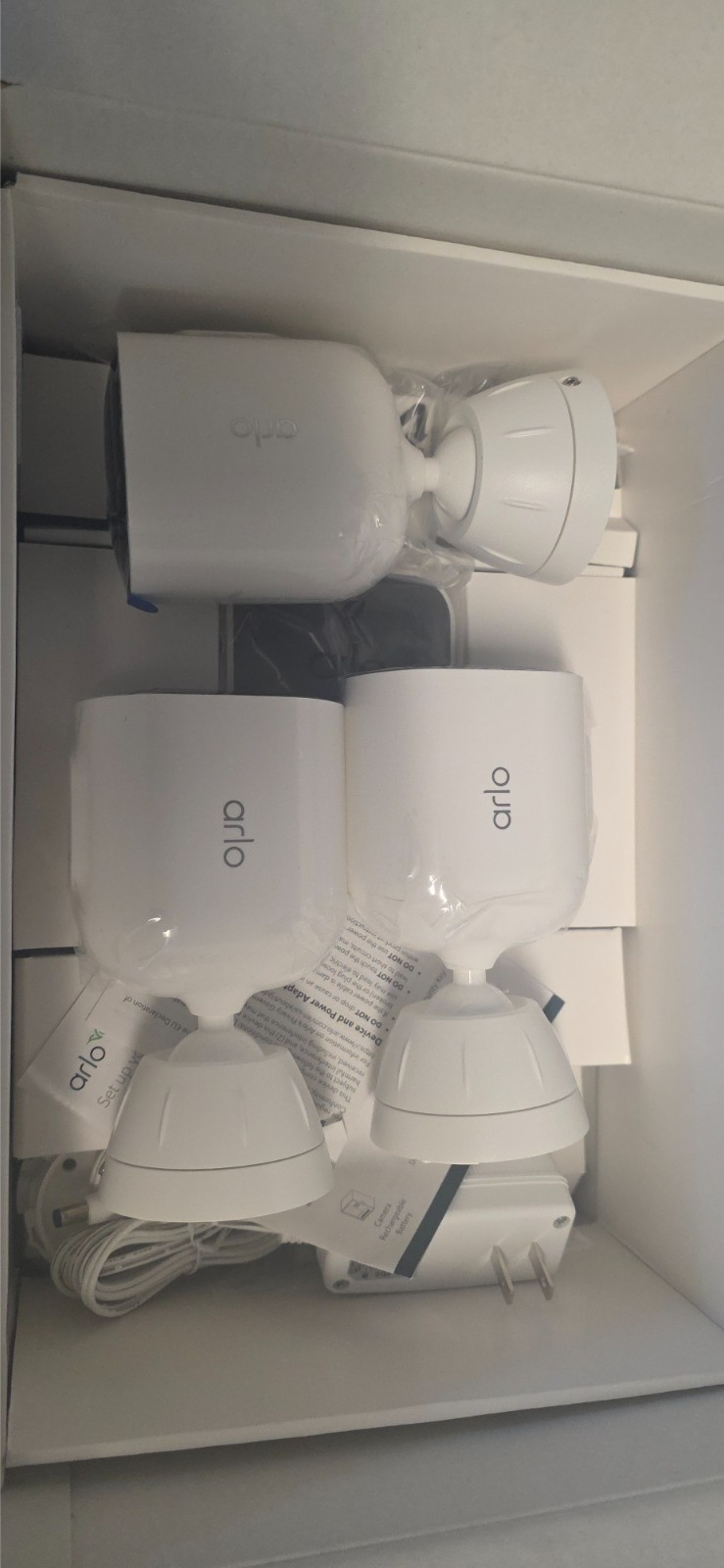 Arlo Pro 5S 2K Security Bundle with 3 Wireless Spotlight Cameras – White…