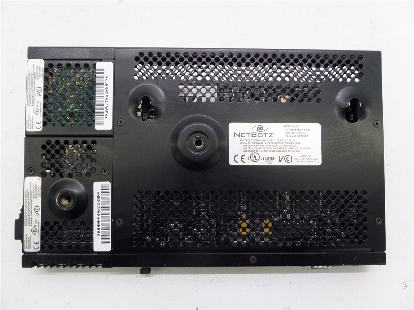 APC NetBotz 500 Monitoring Unit w/ 120 Camera + Sensor + FD100 Fluid Detector