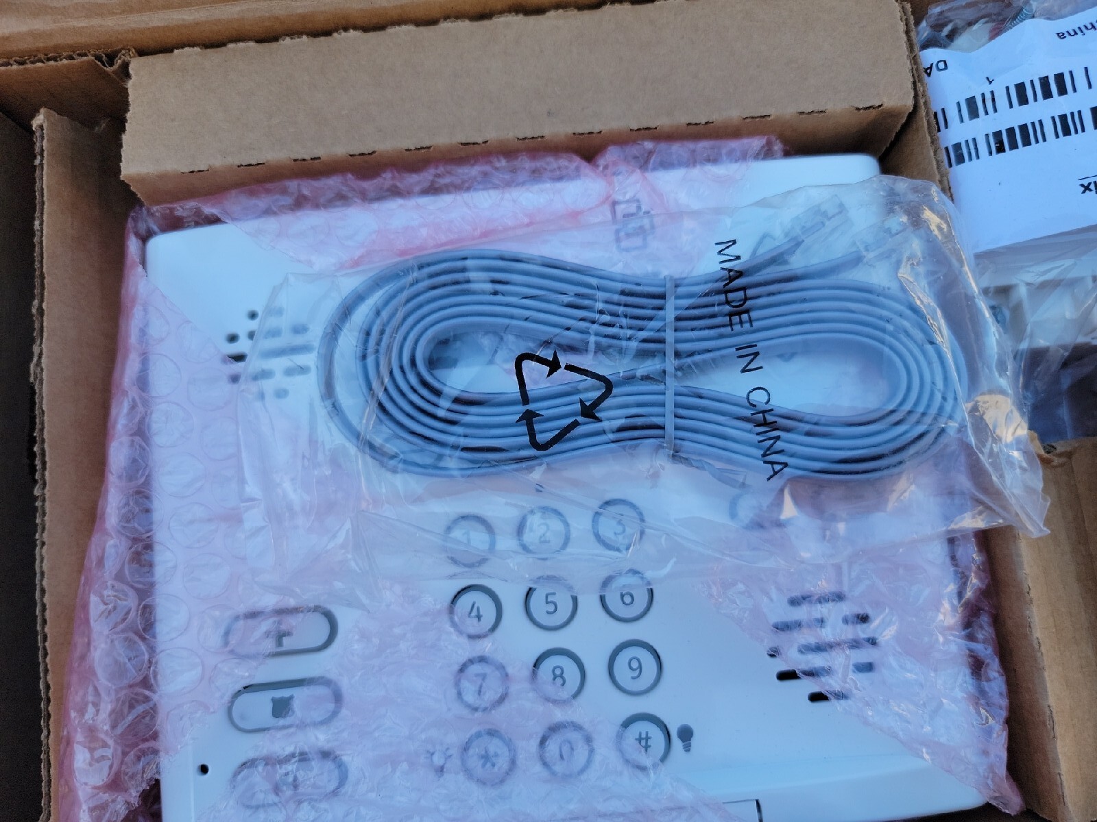 INTERLOGIX 80-632-3N-XT SIMON XT Starter Pkg A1 w/o X10 OPEN BOX